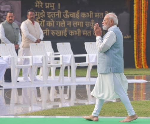 PM Modi pays homage to former Prime Minister Atal Bihari Vajpayee New Delhi, Aug 16 (ANI): Prime Minister Narendra Modi arrives to pay homage to former Prime Minister Atal Bihari Vajpayee on his 8th death anniversary at his memorial Sadaiv Atal , in New Delhi on Sunday. New Delhi Delhi India Copyright: xANIx ANI_20260816056