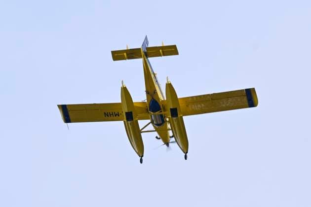 Fire in the Belgian High Fens JALHAY, BELGIUM - AUGUST 16 : A water bomber aircraft on the dam of Eupen during an important fire that has broken out in the Belgian High Fens on August 16, 2026 in Jalhay, Belgium, 16 08 2026 Jalhay Belgium  Copyright: xDhax