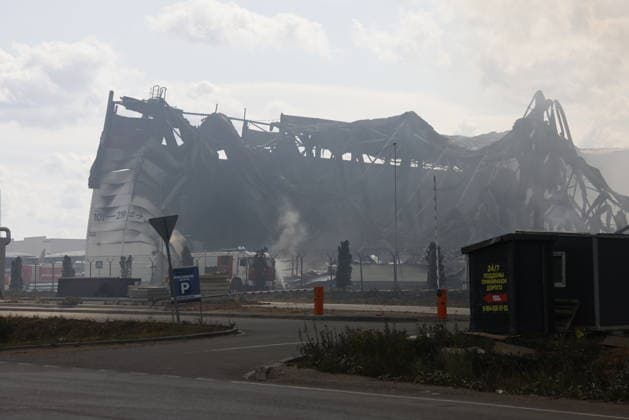 Ukrainian drone attack on Moscow MOSCOW, RUSSIA - AUGUST 16: Firefighters try to extinguish the fires which broke out from a distribution warehouse near Moscow, Russia after Ukraine s drone attack on August 16, 2026. At least seven people were killed and 13 injured in Ukrainian drone attacks across Russia, while three people were killed and 23 injured in Russian strikes across Ukraine, officials on both sides. Stringer Anadolu Moscow Russia. Editorial use only. Please get in touch for any other usage.  Copyright: x2026xAnadoluxStringerx