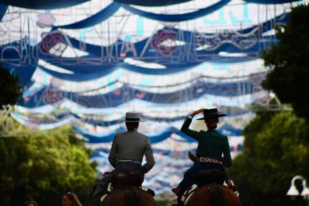 Scenes from the Málaga Fair: Horse-drawn carriages and horses parade through the Cortijo de Torres at the Málaga Fair. August 16, 2026, in Málaga, Andalusia, Spain. Locals and visitors enjoy the Málaga Fair at the fairgrounds. August 16, 2026, in Málaga, Andalusia, Málaga, Andalusia, Spain  Copyright: xÃlexxZeax 7716819