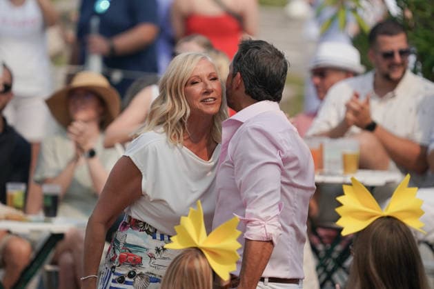 ZDF-Fernsehgarten 2026. Andrea (Kiwi) Kiewel im ZDF Fernsehgarten mit dem Motto Italo-Schlager am 16.08.2026 in Mainz. Mainz ZDF Fernsehgarten Rheinland-Pfalz *** ZDF Fernsehgarten 2026: Andrea Kiwi Kiewel on ZDF Fernsehgarten with the theme Italo Schlager on August 16, 2026, in Mainz, Rhineland-Palatinate, ZDF Fernsehgarten