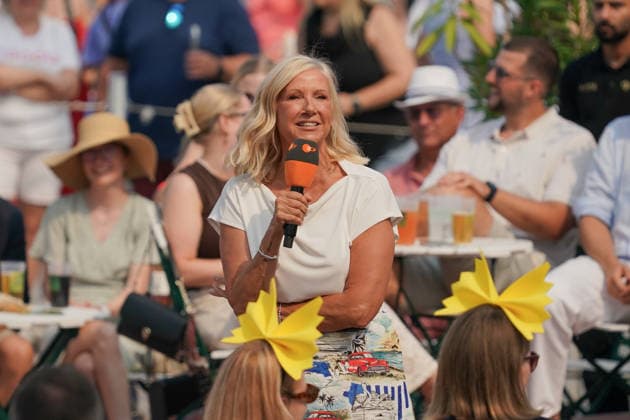 ZDF-Fernsehgarten 2026. Andrea (Kiwi) Kiewel im ZDF Fernsehgarten mit dem Motto Italo-Schlager am 16.08.2026 in Mainz. Mainz ZDF Fernsehgarten Rheinland-Pfalz *** ZDF Fernsehgarten 2026: Andrea Kiwi Kiewel on ZDF Fernsehgarten with the theme Italo Schlager on August 16, 2026, in Mainz, Rhineland-Palatinate, ZDF Fernsehgarten