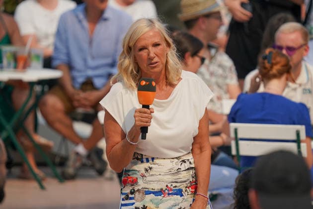 ZDF-Fernsehgarten 2026. Andrea (Kiwi) Kiewel im ZDF Fernsehgarten mit dem Motto Italo-Schlager am 16.08.2026 in Mainz. Mainz ZDF Fernsehgarten Rheinland-Pfalz *** ZDF Fernsehgarten 2026: Andrea Kiwi Kiewel on ZDF Fernsehgarten with the theme Italo Schlager on August 16, 2026, in Mainz, Rhineland-Palatinate, ZDF Fernsehgarten