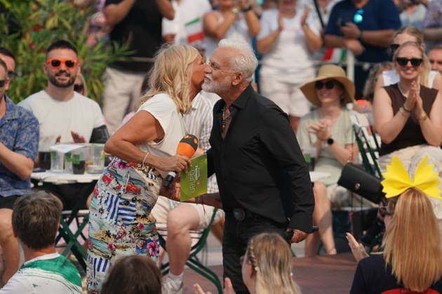 ZDF-Fernsehgarten 2026. Andrea (Kiwi) Kiewel und Nino de Angelo im ZDF Fernsehgarten mit dem Motto Italo-Schlager am 16.08.2026 in Mainz. Mainz ZDF Fernsehgarten Rheinland-Pfalz *** ZDF Fernsehgarten 2026: Andrea Kiwi Kiewel and Nino de Angelo at the ZDF Fernsehgarten, themed Italo Schlager, on August 16, 2026, in Mainz, Rhineland-Palatinate, ZDF Fernsehgarten