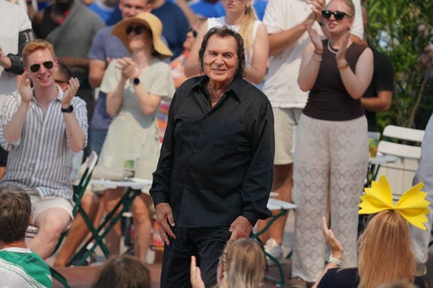 ZDF-Fernsehgarten 2026. Engelbert im ZDF Fernsehgarten mit dem Motto Italo-Schlager am 16.08.2026 in Mainz. Mainz ZDF Fernsehgarten Rheinland-Pfalz *** ZDF Fernsehgarten 2026: Engelbert at the ZDF Fernsehgarten with the theme Italo Schlager on August 16, 2026, in Mainz, Rhineland-Palatinate, ZDF Fernsehgarten
