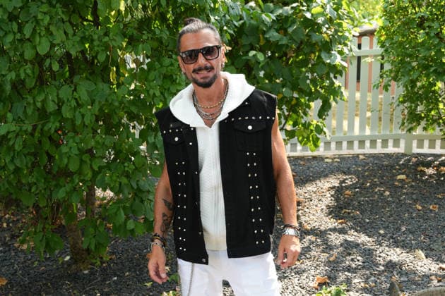 ZDF-Fernsehgarten 2026. Joyello Sabatelli im ZDF Fernsehgarten mit dem Motto Italo-Schlager am 16.08.2026 in Mainz. Mainz ZDF Fernsehgarten Rheinland-Pfalz *** ZDF Fernsehgarten 2026: Joyello Sabatelli at the ZDF Fernsehgarten, themed Italo Schlager, on August 16, 2026, in Mainz, Rhineland-Palatinate, ZDF Fernsehgarten