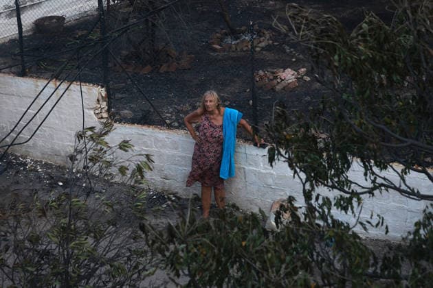 Wildfire kills 2 on Greek island of Salamina near Athens ATHENS, GREECE - AUGUST 16: A woman is seen among the brunt forested area after a wildfire broke out on the island of Salamina, west of Athens, Greece, on August 16, 2026. Two people were found dead in a forested area of Peristeria on the Greek island of Salamina, where a wildfire broke out around noon Sunday, local media reported. Costas Baltas Anadolu Athens Greece. Editorial use only. Please get in touch for any other usage.  Copyright: x2026xAnadoluxCostasxBaltasx