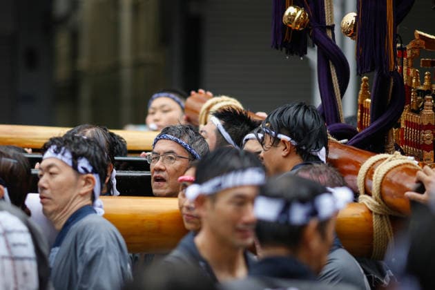 August 16, 2026, Tokyo, Japan: Participants carry a heavily decorated mikoshi (portable shrine) in Koto Ward during the Fukagawa Hachiman Festival in Tokyo, Japan, on August 16, 2026. The triennial festival is one of Tokyo s top three major Edo-period festivals held at Tomioka Hachimangu Shrine. It is well known as the Water-Splashing Festival (Mizukake Matsuri), where participants toss gallons of purifying water onto shrine bearers to beat the intense midsummer heat and bless the local community. Tokyo Japan - ZUMAs197 20260816_aaa_s197_072 Copyright: xRodrigoxReyesxMarinx