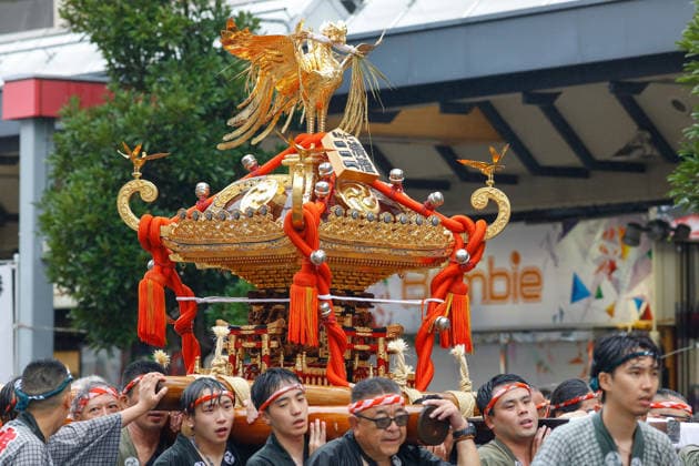 August 16, 2026, Tokyo, Japan: Participants seen carrying a heavily decorated mikoshi (portable shrine) in Koto Ward during the Fukagawa Hachiman Festival. The triennial festival is one of Tokyo s top three major Edo-period festivals held at Tomioka Hachimangu Shrine. It is well known as the Water-Splashing Festival (Mizukake Matsuri), where participants toss gallons of purifying water onto shrine bearers to beat the intense midsummer heat and bless the local community. Tokyo Japan - ZUMAs197 20260816_aaa_s197_082 Copyright: xRodrigoxReyesxMarinx
