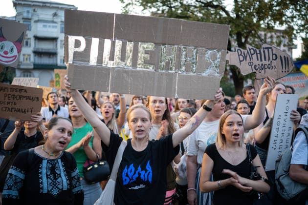 Thousands protest against dismissal of Ukrainian Defense Minister Fedorov in Kyiv KYIV, UKRAINE - AUGUST 16: Thousands attend a rally to protest the dismissal of the Defense Minister of Ukrainem Mykhailo Fedorov in Kyiv, Ukraine, on August 16, 2026. Mykhailo Fedorov was dismissed from the post of the Defense Minister of Ukraine after six moinths at post by the President of Ukraine Volodymyr Zelenskyi in June, 2026 and this decision sparked protests across Ukraine that continue since then. Danylo Antoniuk Anadolu Kyiv Ukraine. Editorial use only. Please get in touch for any other usage.  Copyright: x2026xAnadoluxDanyloxAntoniukx