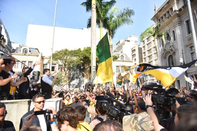 SaO PAULO, SP - 16.08.2026: RENAN SANTOS INICIA A CAMPANHA EM SP - Presidential candidate Renan Santos (Missao), during the launch of his presidential campaign, this Sunday (16), in front of the USP Law School, in Largo Sao Francisco, SP. x2999363x  RobertoxCasimiro