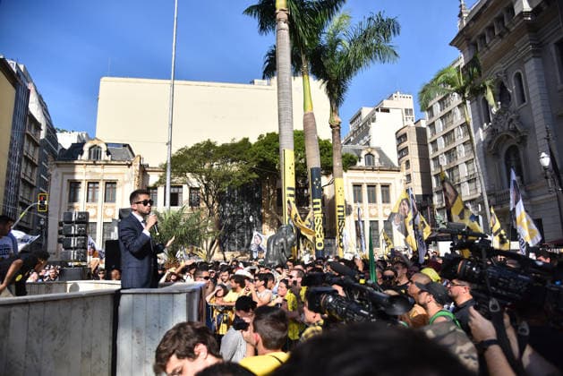SaO PAULO, SP - 16.08.2026: RENAN SANTOS INICIA A CAMPANHA EM SP - Presidential candidate Renan Santos (Missao), during the launch of his presidential campaign, this Sunday (16), in front of the USP Law School, in Largo Sao Francisco, SP. In the photo, Federal Deputy Kim Kataguiri (Missao) x2999364x  RobertoxCasimiro