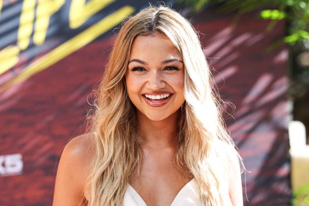 Netflix s Outer Banks Season 5 Event: Pogues For Life A Fan Farewell HOLLYWOOD, LOS ANGELES, CALIFORNIA, USA - AUGUST 15: Madison Bailey arrives at Netflix s Outer Banks Season 5 Event: Pogues For Life A Fan Farewell held at The Ford (The John Anson Ford Amphitheatre) on August 15, 2026 in Hollywood, Los Angeles, California, United States. Hollywood The Ford (The John Anson Ford Amphitheatre) California United States Copyright: xXavierxCollin ImagexPressxAgencyx