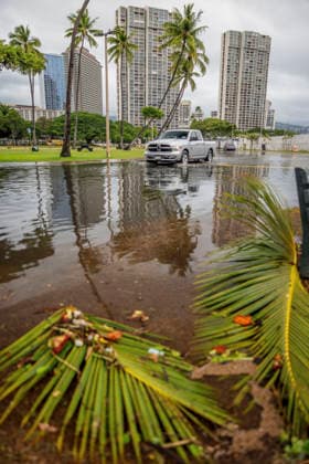 August 16, 2026, Honolulu, Hawaii, USA: A truck makes its way thru a flooded road in Honolulu after Hurricane Lala struck Hawaii in the early morning hours of Sunday, August 16, 2026. Widespread flooding and power outages plagued the area following the high winds and rain brought by the hurricane. Honolulu USA  - ZUMAd149 20260816_zap_d149_001 Copyright: xJamesxD.xDeCampx