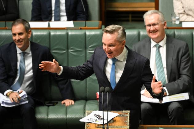 QUESTION TIME, Australian Energy Minister Chris Bowen speaks during Question Time in the House of Representatives at Parliament House in Canberra, Monday, August 17, 2026. ( NO ARCHIVING CANBERRA AUSTRALIAN CAPITAL TERRITORY AUSTRALIA  Copyright: xLUKASxCOCHx 20260817195761340851