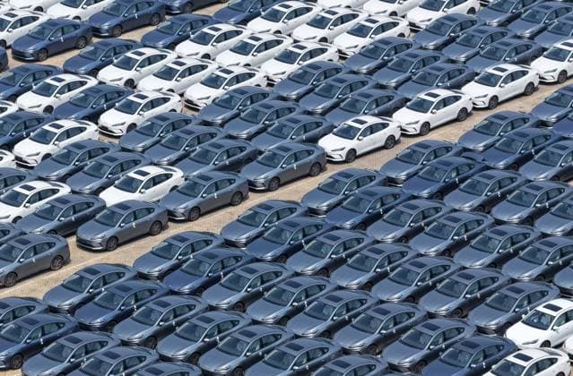 China Automotive Export Aerial view of new BYD electric cars waiting for shipment to overseas markets in a port in Yantai in eastern China s Shandong province, Monday, Aug. 17, 2026., Credit:stringer Utuku Feature China Avalon CHINA, SHANDONG, YANTAI  Copyright: xstringerx xUtuku FeaturexChinax xAvalonx 1124490153