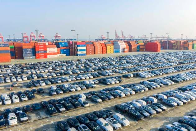 Nanjing Port Vehicles Export A large number of cars are gathering in Longtan Port Area of Nanjing Port waiting to be loaded onto ships for export in Nanjing, Jiangsu Province, China on August 17, 2026. Nanjing Jiangsu China  Copyright: xCFOTOx i1786975160251
