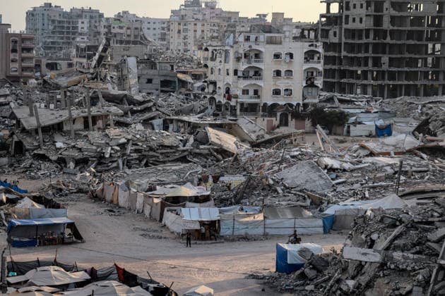 Daily Life Of Palestinians In Destroyed Area - Gaza City Pictures showing the daily life of Palestinians in the war-torn Tel al-Hawa area, Gaza City, Gaza Strip on August 16, 2026. Photo by Rizek Eldremle ABACAPRESS.COM Gaza City Palestine  Copyright: xEldremlexRizek ABACAx