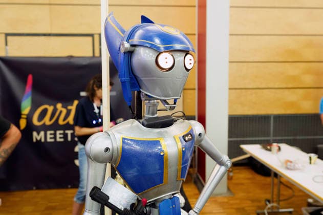 Roboter auf der Maker Faire 2026 im Hannover Congress Centrum. Die Maker Faire ist ein familienfreundliches Mitmach-Festival für Technik, Erfindungen und kreatives Selbermachen. Sie verbindet die Elemente einer Wissenschaftsmesse, eines Jahrmarkts und eines Zukunftslabors. Erfinder, Bastler, Künstler und Start-ups zeigen dort ihre selbstgebauten Projekte vom Roboter über 3D-Druck bis hin zu Kunst und Handwerk. Im Vordergrund stehen das Ausprobieren, Mitmachen und der Ideenaustausch für alle Altersgruppen. Hannover, 16.08.2026 *** Robots at Maker Faire 2026 at the Hannover Congress Centrum. Maker Faire is a family-friendly, hands-on festival celebrating technology, inventions, and creative DIY projects. It combines elements of a scie Foto:xK.xRichter xFuturexImagex makerfaire_6851
