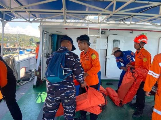 August 17, 2026, Flores, Indonesia: WURING, FLORES, EAST NUSA TENGGARA, INDONESIA Ã¢â‚¬ AUGUST 16, 2026: National Search and Rescue Agency (BASARNAS) rescue team members prepare to depart from Wuring Port for Reo (Labuan Reo) to support search, rescue and evacuation operations following an earthquake in Flores, East Nusa Tenggara, Indonesia. Handout Flores Indonesia - ZUMAq101 20260817_zna_q101_015 Copyright: xEditorx