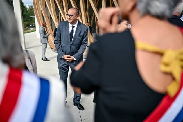 Sebastion Lecornu Meets Local Elected - Merignac France s Interior Minister Laurent Nunez at the Technowest, before a meeting with Gironde and Landes local elected representatives and socio-economic stakeholders, to support the reconstruction of the towns and forests affected by the fires of summer 2026. In Mérignac, August 17, 2026. Photo by Ugo Amez Pool ABACAPRESS.COM Merignac France  Copyright: xAmezxUgo Pool ABACAx