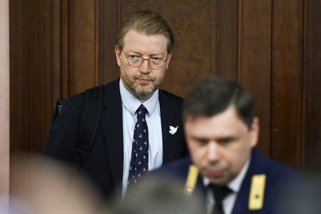 RUSSIA, MOSCOW - AUGUST 17, 2026: Yabloko Party Chairman Nikolai Rybakov (back) attends a hearing at the Russian Supreme Court on the party’s appeal to reinstate its candidate list for the upcoming 2026 Russian State Duma election. Mikhail Tereshchenko TASS  96298721