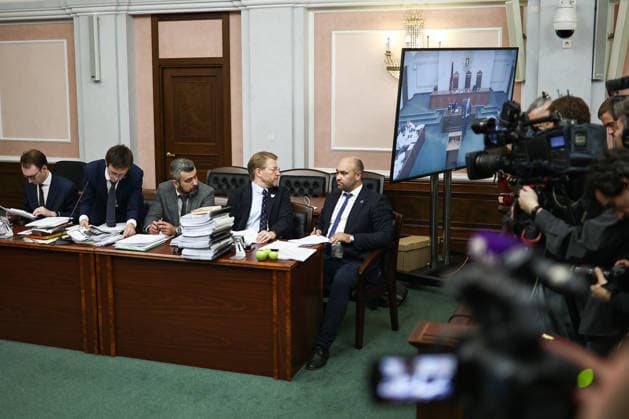 RUSSIA, MOSCOW - AUGUST 17, 2026: Yabloko Party Chairman Nikolai Rybakov (2nd R) attends a hearing at the Russian Supreme Court on the party’s appeal to reinstate its candidate list for the upcoming 2026 Russian State Duma election. Mikhail Tereshchenko TASS  96299159