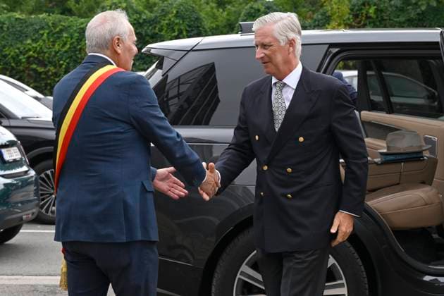 King Philippe of Belgium in the High Fens VOTTEM, BELGIUM - AUGUST 17 : King Philippe of Belgium, in the presence of Herve Jamar, Governor of the province of Liege, meets with teams mobilized against the High Fens wildfire and for public safety during his visit to the provincial crisis center in Vottem, on August 17, 2026 in Vottem, Belgium, 17 08 2026 Vottem Belgium  Copyright: xDhax