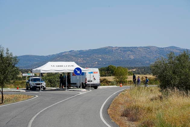 The Civil Guard’s security operation remains in effect due to the illegal party in La Granja, Cáceres. Dozens of people were gathered near the natural swimming pool in the Cáceres municipality on August 17, 2026, in La Granja, Cáceres, Extremadura, Spain. The Civil Guard is maintaining the security operation established in response to the illegal party in the municipality of La Granja, Cáceres, where some 3,000 people have been participating since last Friday in a rave near the town’s natural pool. August 17, 2026, La Granja, Cáceres, Extremadura, Spain  Copyright: xCarlosxCriadox 7718691