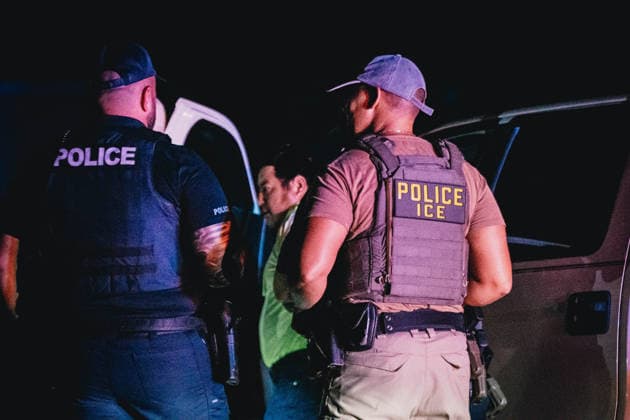 August 17, 2026, Fort Myers, Florida, USA: A coalition of law enforcement agencies which included IMMIGRATION AND CUSTOMS ENFORCEMENT (ICE) Enforcement and Removal Operations (ERO), Lee County SheriffÃ¢â‚¬â ¢s department and Fort Myers Police detain a man and place him in the custody of the federal government. Fort Myers USA - ZUMAd256 20260817_znp_d256_007 Copyright: xDavexDeckerx