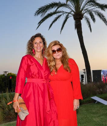 Remus Lifestyle Night 2026 - Kimberly Steeb mit Vanessa Vandergast (re.) Paguera Hilton Galatzo Hotel Mallorca Spanien *** Remus Lifestyle Night 2026: Kimberly Steeb with Vanessa Vandergast at the Paguera Hilton Galatzo Hotel, Mallorca, Spain