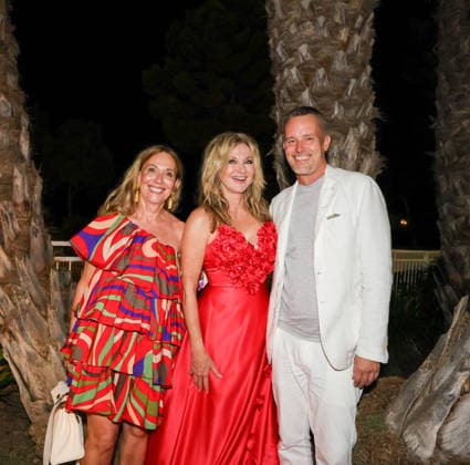 Remus Lifestyle Night 2026 - Cell Education Gründer Dr. Kay Bredehorst mit Moderatorin Frauke Ludowig und seiner Frau Urszula (li.) Paguera Hilton Hotel Galatzo Mallorca Spanien *** Remus Lifestyle Night 2026: Cell Education Founder Dr. Kay Bredehorst with host Frauke Ludowig and his wife Urszula li Paguera at the Hilton Hotel Galatzo in Mallorca, Spain