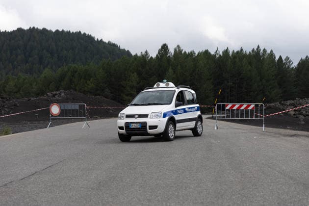 IPA87575595 - Catania, Linguaglossa, August 17, 2026, Mount Etna: the volcano near the Piano Provenzano Refuge; the Mareneve Road has been closed by the prefect  Copyright: xFrancescoxEnriquezx xFrancescoxEnriquezx 87575595