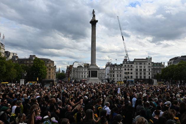 August 17, 2026, London, London, UK: London, UK. People attend a vigil in Trafalgar Square for the British academic Jason Arday who was found dead at his London home. Arday resigned last week as a Cambridge University Professor of sociology of education after allegations of plagiarism and questions about some of his achievements. London UK  - ZUMAl94_ 20260817_zaf_l94_049 Copyright: xRayxTangx