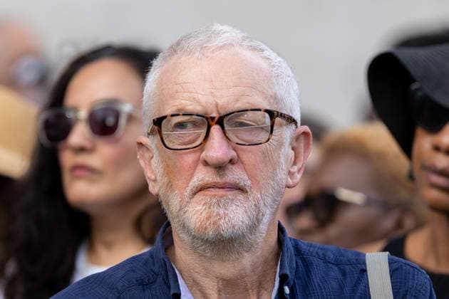 August 17, 2026, London, United Kingdom: Member of Parliament, Jeremy Corbyn looks at mourners as they gather for a vigil for Professor Jason Arday in Trafalgar Square..A vigil was organised by the campaign group Stand Up to Racism, after Professor Jason Arday was found dead at his home. He had resigned from his position as professor of sociology of education at Cambridge, amid accusations of plagiarism, which he denied. London United Kingdom - ZUMAs197 20260817_aaa_s197_121 Copyright: xPhilxLewisx
