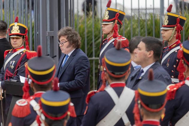 RECORD DATE NOT STATED Argentina: Milei at the ceremony honoring General San Martin. President Javier Milei delivered a speech at the San Martin Monument, located in the Retiro neighborhood of Buenos Aires, to mark the 176th anniversary of the Liberator™s passing Buenos Aires Argentina Copyright: xImagoxImages EstebanxOsoriox _52A9726