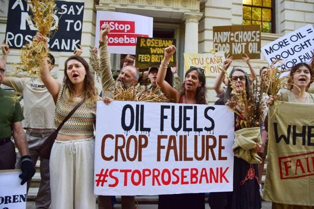 Anti-Rosebank Protests in London, UK - 17 Aug 2026 Climate activists from the group Fossil Free London hold placards opposed to fossil fuels and highlighting crop failures amidst the ongoing drought during a protest against Rosebank outside the Treasury. Two separate groups staged protests in Westminster as the public consultation on the North Sea oil and gas field concludes. London United Kingdom Copyright: xVukxValcicx xSOPAxImagesx Vuk-Valcic-1442847