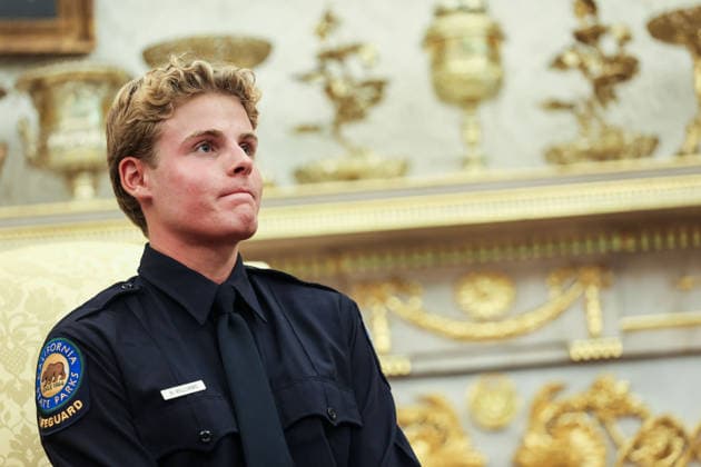 July 23, 2026, Washington, District Of Columbia, USA: Lifeguard Ryder Williams sits in the Oval Office of the White House in Washington, DC on August 17, 2026 after being invited by United States President Donald J Trump. Ryder Williams, a 16-year-old lifeguard, saved the life of 10-year-old Nathaniel Rai at Seabright Beach in Santa Cruz, California, on July 25. .SAMUEL CORUM POOL CNP PI Washington USA - ZUMAp124 20260723_zaa_p124_006 Copyright: xSamuelxCorumx