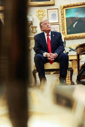 July 23, 2026, Washington, District Of Columbia, USA: United States President Donald J Trump hosts Lifeguard Ryder Williams in the Oval Office of the White House in Washington, DC on August 17, 2026. Ryder Williams, a 16-year-old lifeguard, saved the life of 10-year-old Nathaniel Rai at Seabright Beach in Santa Cruz, California, on July 25..SAMUEL CORUM POOL CNP PI Washington USA - ZUMAp124 20260723_zaa_p124_023 Copyright: xSamuelxCorumx