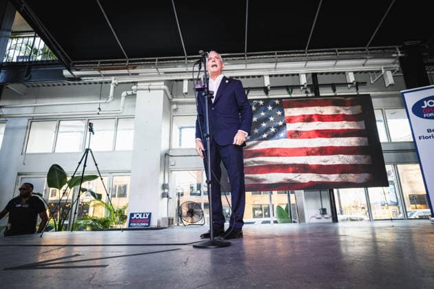 August 17, 2026, Tampa, Florida, USA: Democratic gubernatorial candidate DAVID JOLLY holds a final primary campaign rally at 1920 in Historic Ybor City just one day ahead of the elections in what will decide the Democratic nominee for the governors race. Tampa USA - ZUMAd256 20260817_znp_d256_057 Copyright: xDavexDeckerx