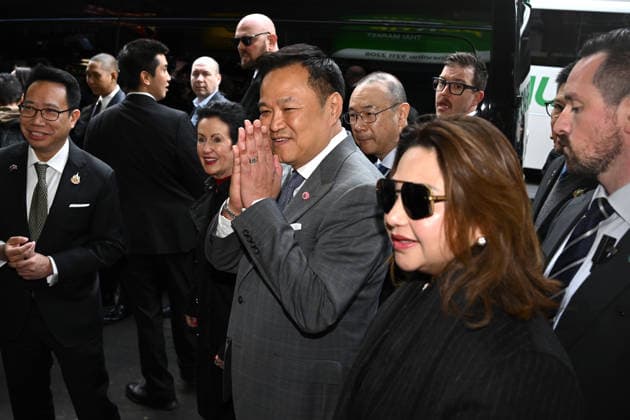ANUTIN CHARNVIRAKUL AUSTRALIA VISIT, Prime Minister of Thailand Anutin Charnvirakul gestures as he meets the local Thai community during a visit to Thai Town in the Sydney CBD as part of his visit to Australia, Tuesday, August 18, 2026. ( NO ARCHIVING SYDNEY NEW SOUTH WALES AUSTRALIA  Copyright: xDANxHIMBRECHTSx 20260818171797322607