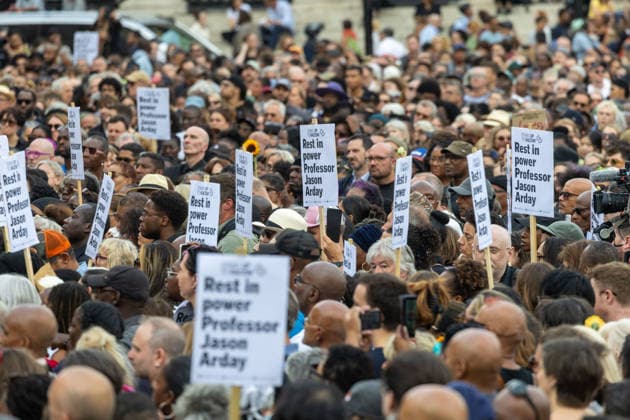 August 17, 2026, London, England, United Kingdom: Thousands attend a vigil in LondonÃ¢â‚¬â ¢s Trafalgar Square for Jason Arday, the former University of Cambridge professor who was found dead last week after resigning following accusations of plagiarism. London United Kingdom - ZUMAs262 20260817_zip_s262_019 Copyright: xTayfunxSalcix