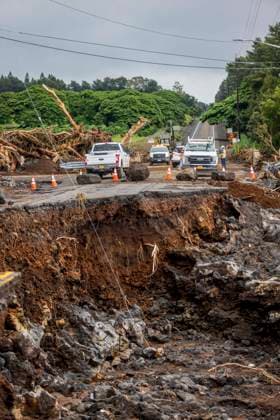 August 17, 2026, Pahala, Hawaii, U.S: Road crews work to clear damage along Highway 11 south of Pahala, HawaiÃäÂ»i photographed Monday, August 17, 2026. Lala hit the island chain on August 16, 2026 causing widespread wind and flood damage to the island. Sections of Highway 11 and other roads were washed out and thousands are without power, some of whom may not get it back for several weeks. Pahala U.S - ZUMAd149 20260817_zap_d149_011 Copyright: xJamesxD.xDeCampx