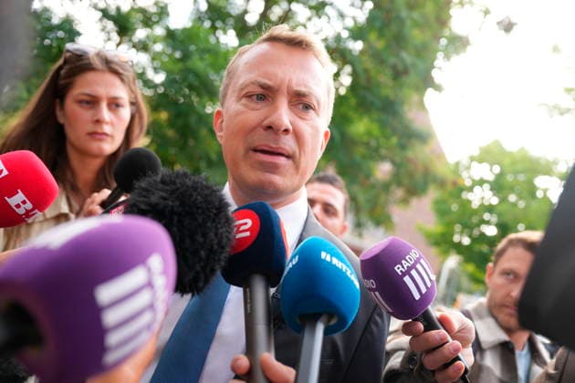 Denmark political leaders in civil case Chariman of The Danish People s Party Morten Messerschmidt arrives at the court in Frederiksberg, Denmark, Tuesday August 18, 2026. The civil case concerns chariman of The Danish People s Party Morten Messerschmidt suing political leader of The Social Liberal Party Martin Lidegaard after a statements from Lidegaard that The Danish People s Party policy is about skin color. , Frederiksberg Denmark *** Danish political leaders in civil case: Morten Messerschmidt, chairman of the Danish People’s Party, arrives at the courthouse in Frederiksberg, Denmark, on Tuesday, August 18, 2026. The civil case involves Morten Messerschmidt, chairman of the Danish People’s Party, suing Martin Lidegaard, political le  Copyright: LiselottexSabroex spdk20260818-090452-L