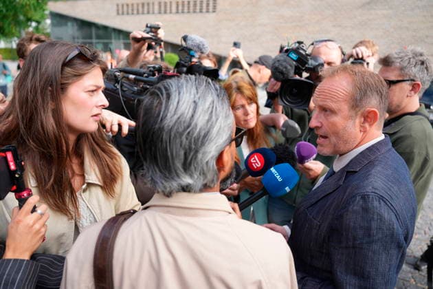 Denmark political leaders in civil case Political leader of The Social Liberal Party Martin Lidegaard arrives at the court in Frederiksberg, Denmark, Tuesday August 18, 2026. The civil case concerns chariman of The Danish People s Party Morten Messerschmidt suing political leader of The Social Liberal Party Martin Lidegaard after a statements from Lidegaard that The Danish People s Party policy is about skin color. , Frederiksberg Denmark *** Danish Political Leaders in Civil Case: Martin Lidegaard, political leader of the Social Liberal Party, arrives at the courthouse in Frederiksberg, Denmark, on Tuesday, August 18, 2026. The civil case involves Morten Messerschmidt, chairman of the Danish People’s Party, suing Martin Lidegaard, leader  Copyright: LiselottexSabroex spdk20260818-091257-L
