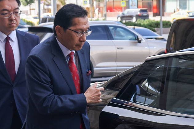 RUSSIA, MOSCOW - AUGUST 18, 2026: Akira Muto (front), Ambassador of Japan, departs from the main building of the Russian Foreign Ministry. Vladimir Gerdo TASS  96318970