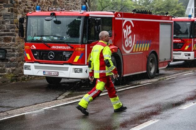 Firemen pictured on the site of the fire in the Hautes Fagnes (High Fens) nature reserve, on Tuesday 18 August 2026. The fire started on August 14th and 3000 hectares (on a total of 4500) are impacted.  BRUNOxFAHY 183644438