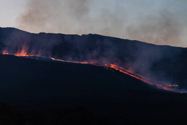IPA87582349 - Catania, August 17, 2026, Mount Etna: The lava flow from the new vent over the Valle del Bove, as seen from Monte Pomiciaro  Copyright: xFrancescoxEnriquezx xFrancescoxEnriquezx 87582349