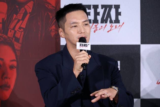 Stars and Director Gather for Tazza: Song of Beelzebub Production Press Conference in Seoul South Korean actor Byun Yo-han speaks during a production press conference for the upcoming film Tazza: Song of Beelzebub in Seoul, South Korea, on August 18, 2026. Seoul South Korea  Copyright: xMatrixxImages JungxUi-Chelx