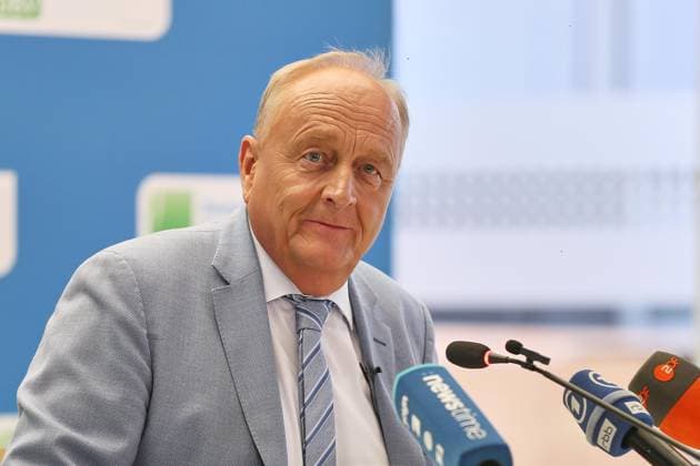 Berlin, Deutschland, 18.08.2026: Haus der Deutschen Land- und Ernährungswirtschaft: Pressekonferenz des Bauernverbands zur Erntebilanz: Joachim Rukwied, Präsident Deutscher Bauernverband *** Berlin, Germany, August 18, 2026 House of the German Agricultural and Food Industry Press conference of the German Farmers Association on the harvest report Joachim Rukwied, President of the German Farmers Association Copyright: xdtsxNachrichtenagenturx dts_130365